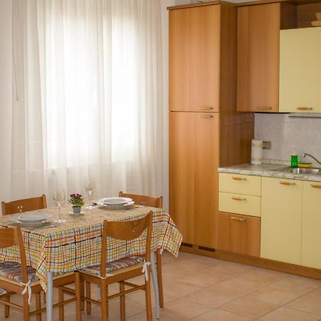 Appartamento Incantevole Con Parcheggio Gratuito 티라노 외부 사진